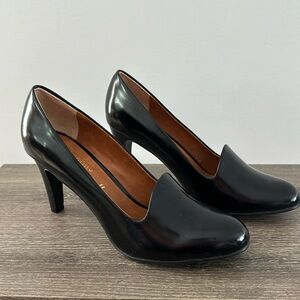Ann Marino black pumps